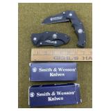 2 S&W Pocketknives