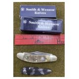 2 S&W Pocketknives