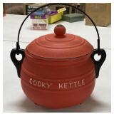 Enesco Cookie Kettle