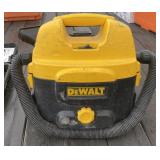 DeWalt Electric Vacuum