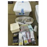 Tote with Lid Full