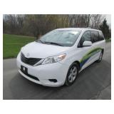 2012 Toyota Sienna LE 8 Passenger Van