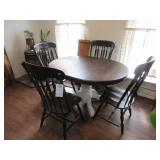 Oak Table w/ 4 Chairs & Leaf