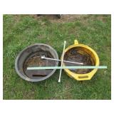 (2) Drain Pans & 4-Way