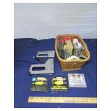 Staple Guns & Staples