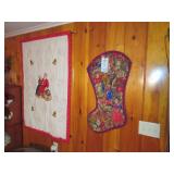 (2) Wall Hangings
