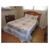 Queen Size Bed w/ Clean Serta Mattress & Bedspread