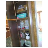 Contents of Cabinet (Kitchenware)