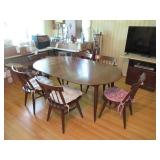 Cherry Table w/ (2) Leaves & (6) Chairs