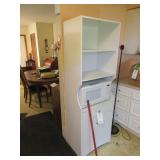 Magic Chef Microwave w/ Stand