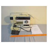 Singer Sewing Machine (Model 6235)
