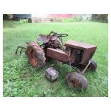 Speedex Tractor w/ Cultivator