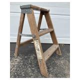 2ft Wooden Step-Ladder STURDY!