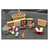 Miscellaneous Small Primitive Decor