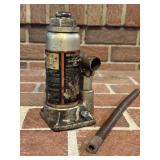 4 Ton Hydraulic Bottle Jack 8,000 lb Capacity