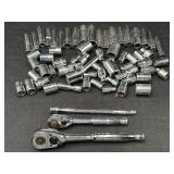 Stanley 67pc Ratchet & Socket Set Like New