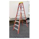 Werner 8 Ft Fiberglass Ladder 300 Lb Rating