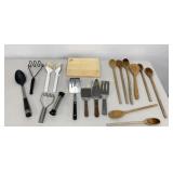 Kitchen Utensils Cutting Board, Wooden Spoons