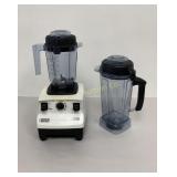 Vita-Mix 5200 w/2 Containers