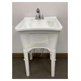 Laundry Utility Sink Includes Faucet w/ Pull Out
