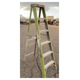 6FT Fiberglass Ladder