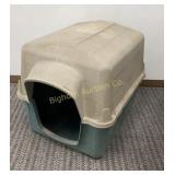 Petmate Dog House