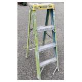 Werner 4 Ft Fiberglass Ladder