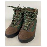 Cabela's Boots Ladies Size 4