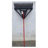 Craftsman 26' Dual Tine Leaf Rake