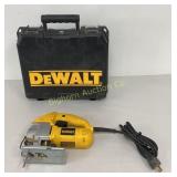 DeWalt DW317 Orbital Jig Saw w/ Blade Assortment