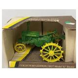John Deere 1937 "G" 1:16 Scale Die Cast Tractor