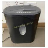 OMNITech Papper Shredder 12 Sheet Capacity