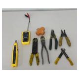 Electrical Items: Klein VDV500-705T Tester
