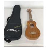 Makani UK21-SKOOL 21" UKULELE w/Storage Case