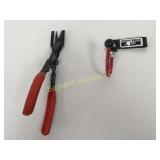 Automotive Trim Upholstery Clip Removal Tool