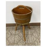 VTG Wooden Sewing Basket