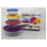 Pyrex Glass Mixing Bowls w/ Lids