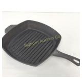 10" Square Calphalon Cast Iron Griddle Pan