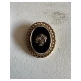 Gold Rim ladies Rose pendant