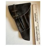 Leather pistol holster