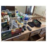 Misc contents of bathroom