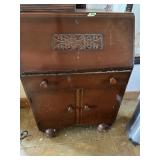 Dropfront desk