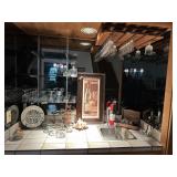 MIsc contents of bar area