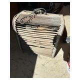 Wood frame electric fan-vintage,works