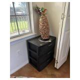 Organizer with drawers, jar w/corks