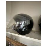 Motorcycle helmet with shield