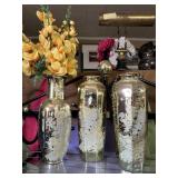 Set of Gold vases