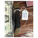 Locking blade pocket knife