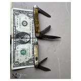 Pair of gently used pocket knives