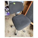 Rolling office chair